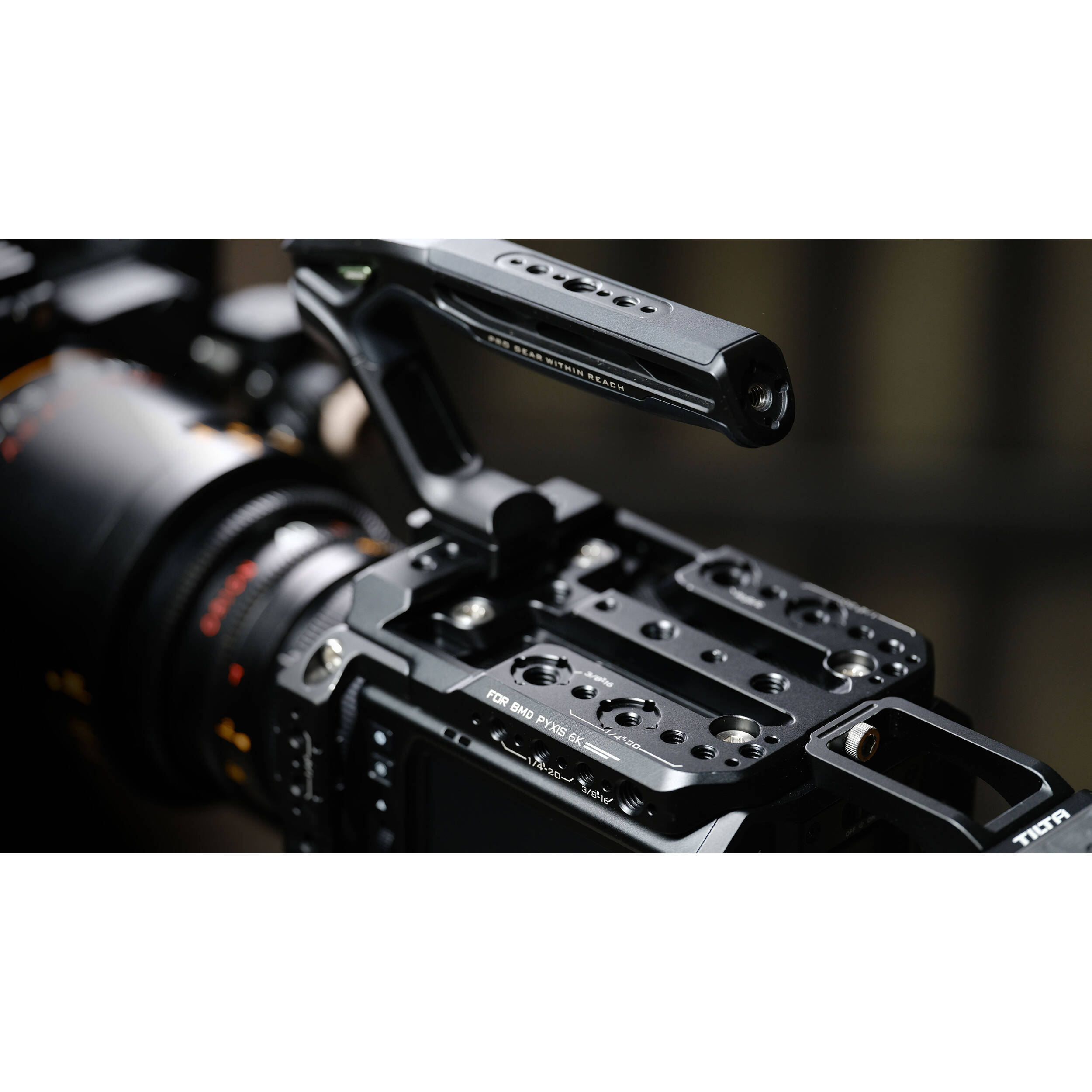 Tilta Tilta Camera Cage Pro Kit for Blackmagic PYXIS 6K/12K (V-Mount) - Film Gear Canada