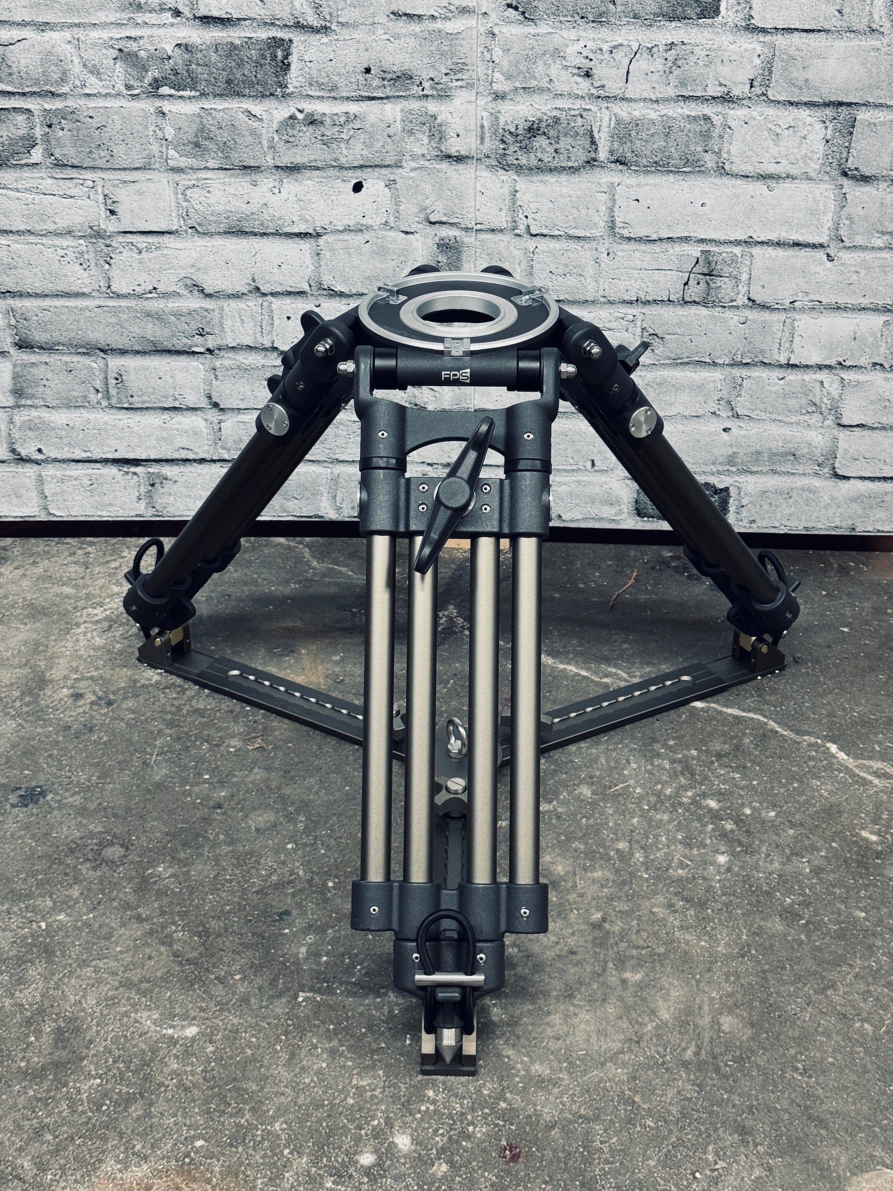 FPS Heavy-Duty Short Tripod (Mitchell)