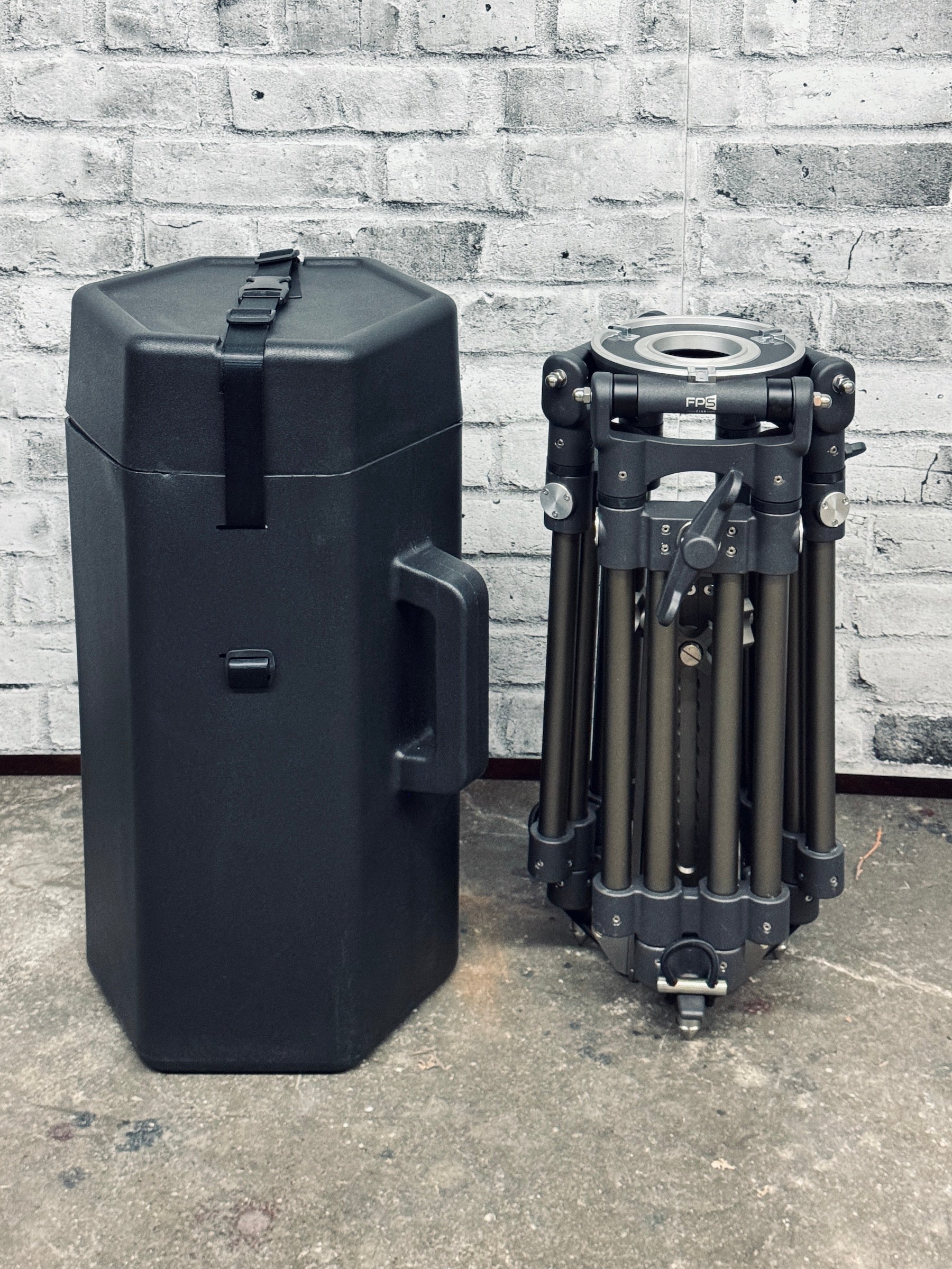 FPS Heavy-Duty Short Tripod (Mitchell)