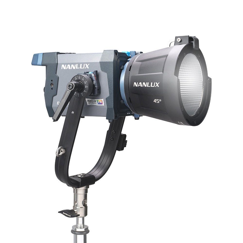NANLUX Evoke 150C 2-Light Kit with Plastic Trolley Case product view 2