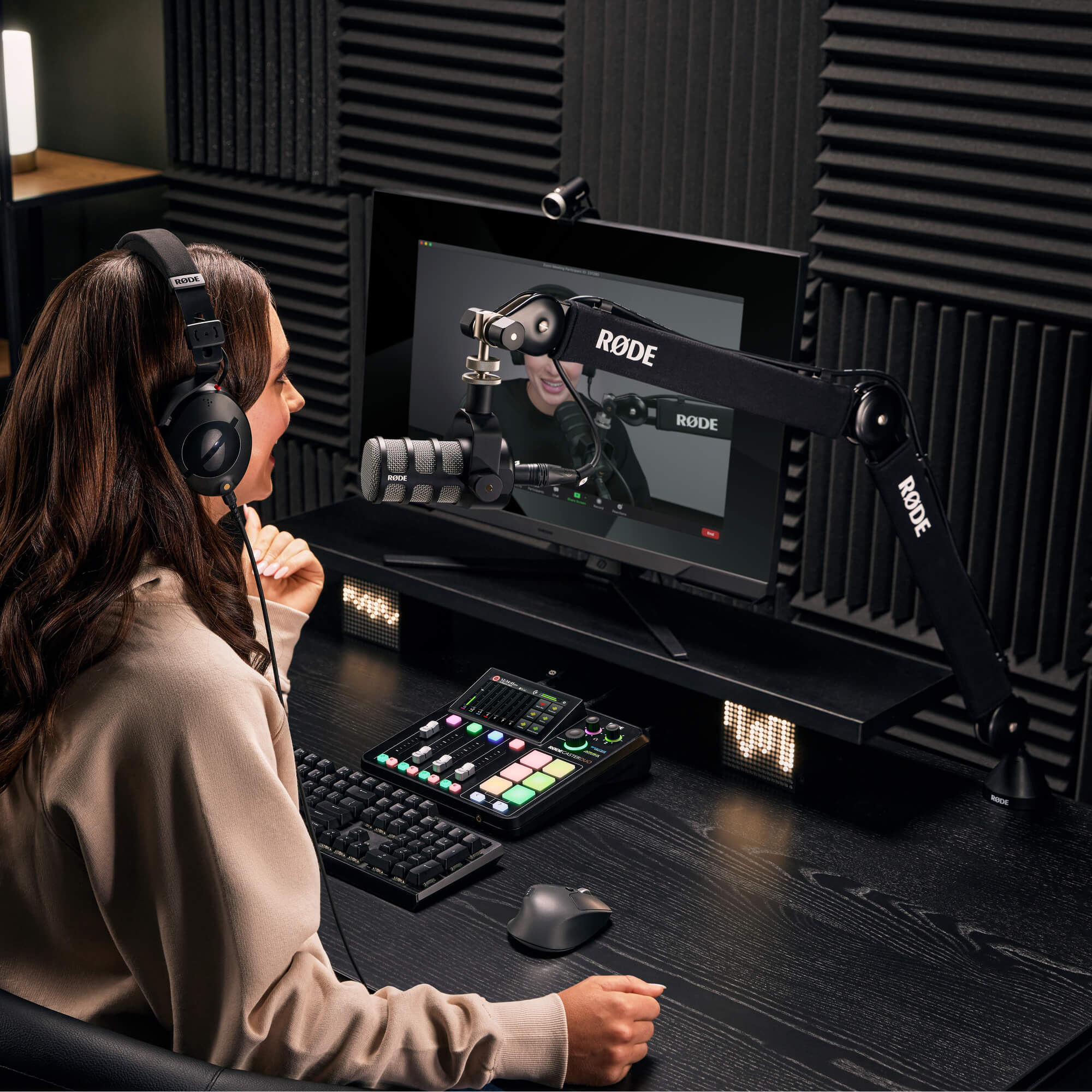 Rode Solo Podcast Kit - Black