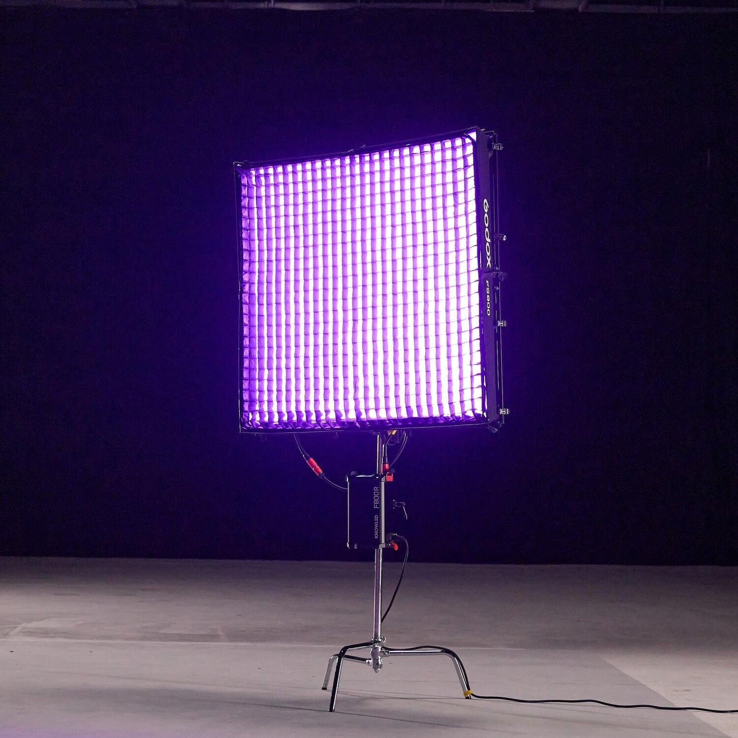 Godox Godox KNOWLED F800R RGB Flexible LED Light Mat (4 x 4') with FREE Air Softbox - Film Gear Canada