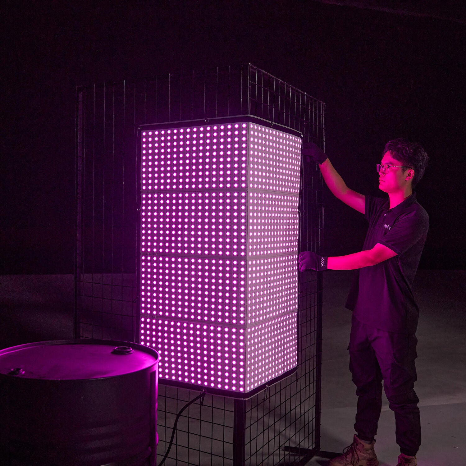 Godox Godox KNOWLED F800R RGB Flexible LED Light Mat (4 x 4') with FREE Air Softbox - Film Gear Canada
