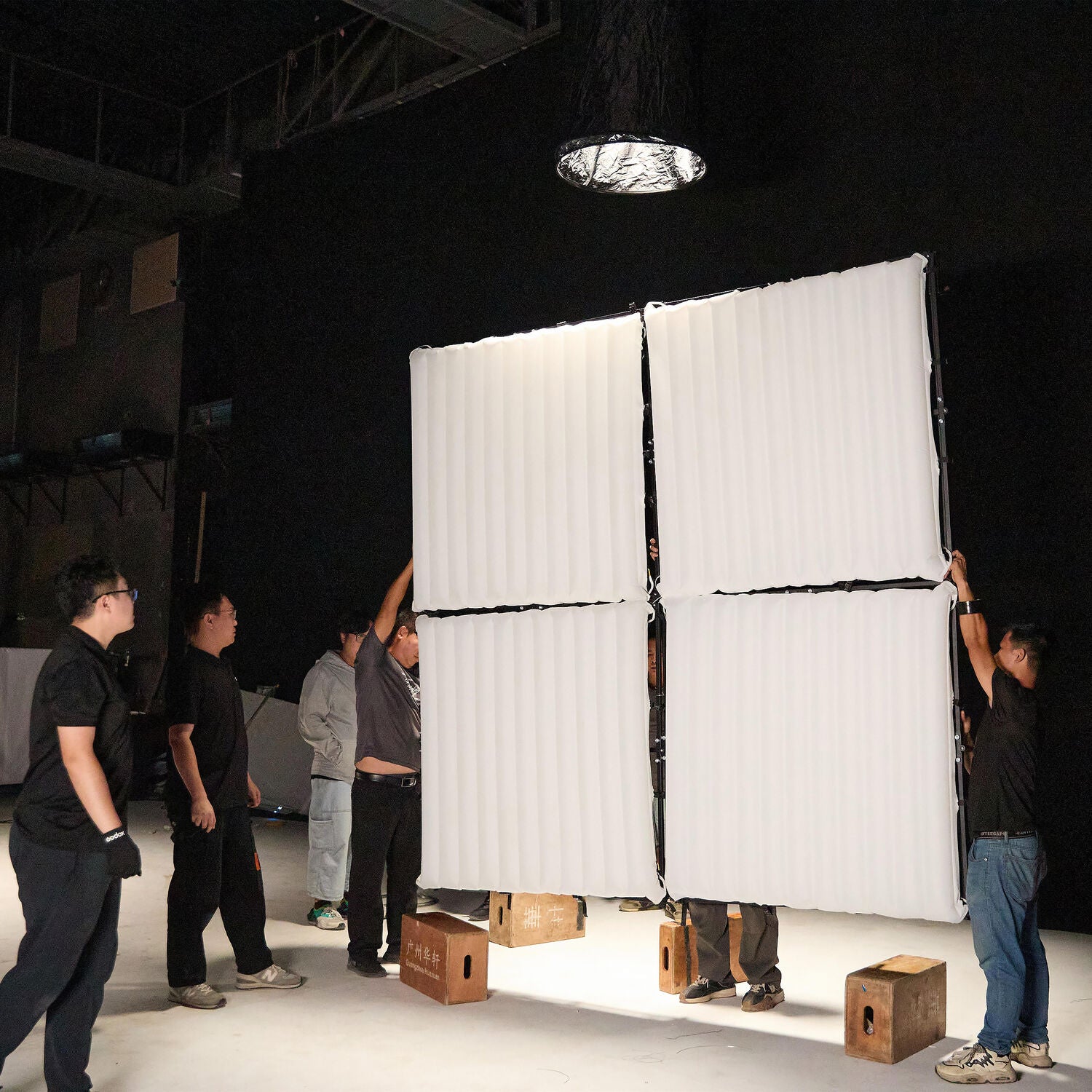 Godox Godox KNOWLED F800R RGB Flexible LED Light Mat (4 x 4') with FREE Air Softbox - Film Gear Canada
