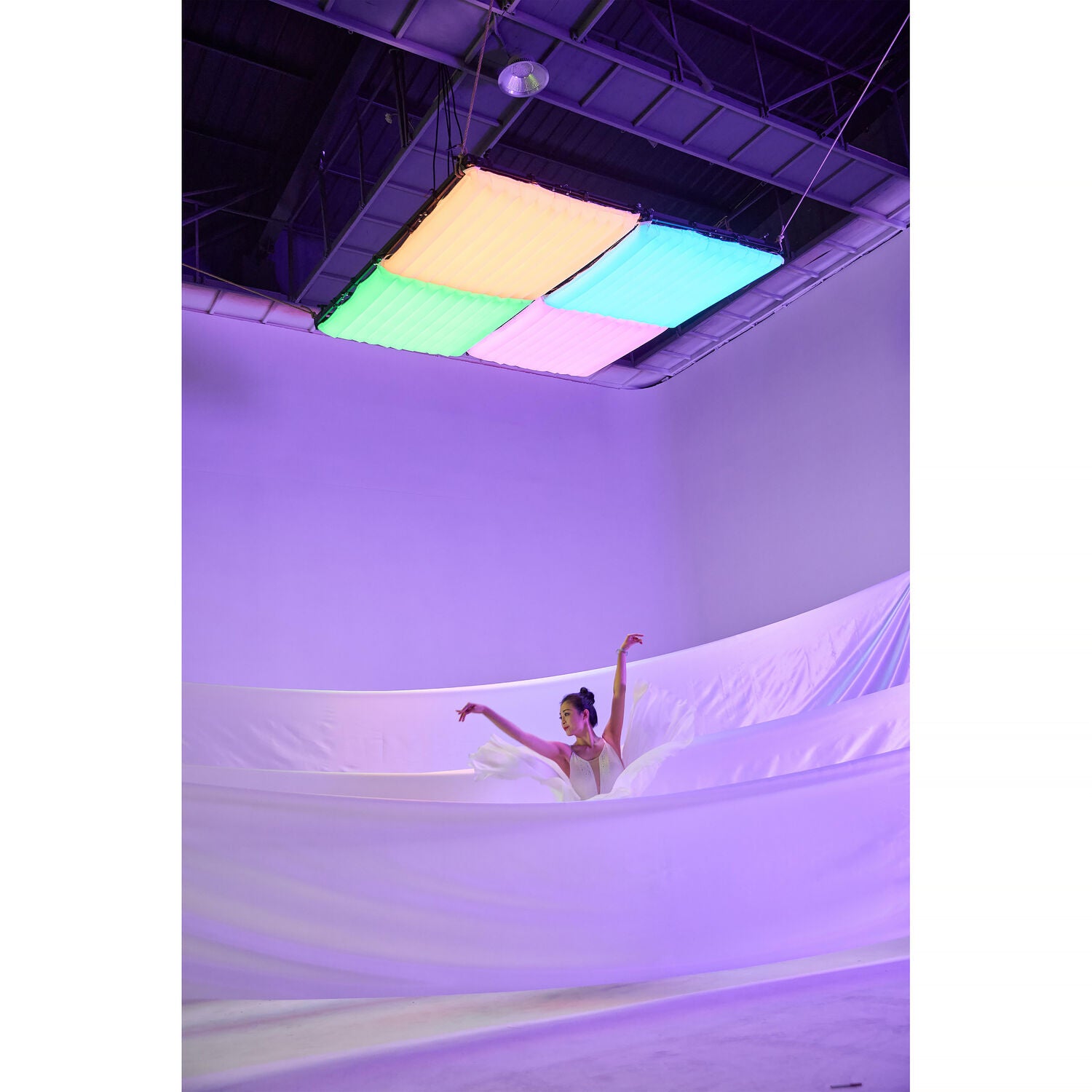 Godox Godox KNOWLED F800R RGB Flexible LED Light Mat (4 x 4') with FREE Air Softbox - Film Gear Canada