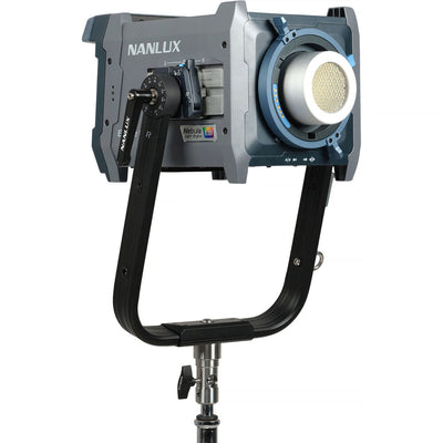 Nanlux Nanlux Evoke 600C RGB LED Spot Light (Trolley Case Kit) - Film Gear Canada