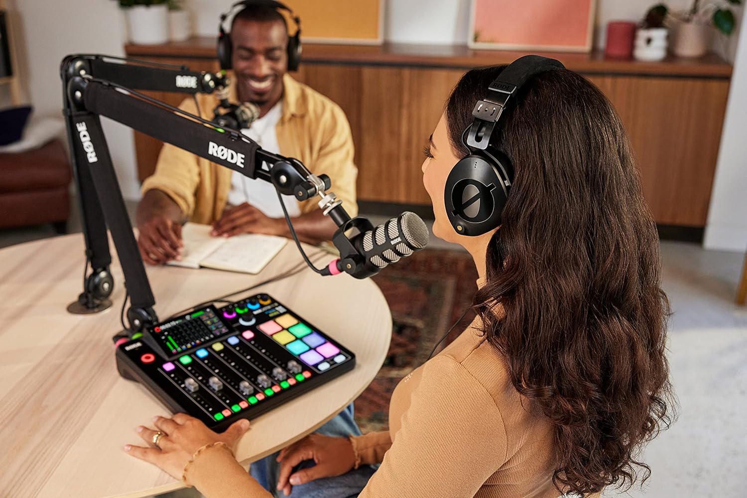 RODE NTH-100 Professional Closed-Back Over-Ear Headphones (Black)