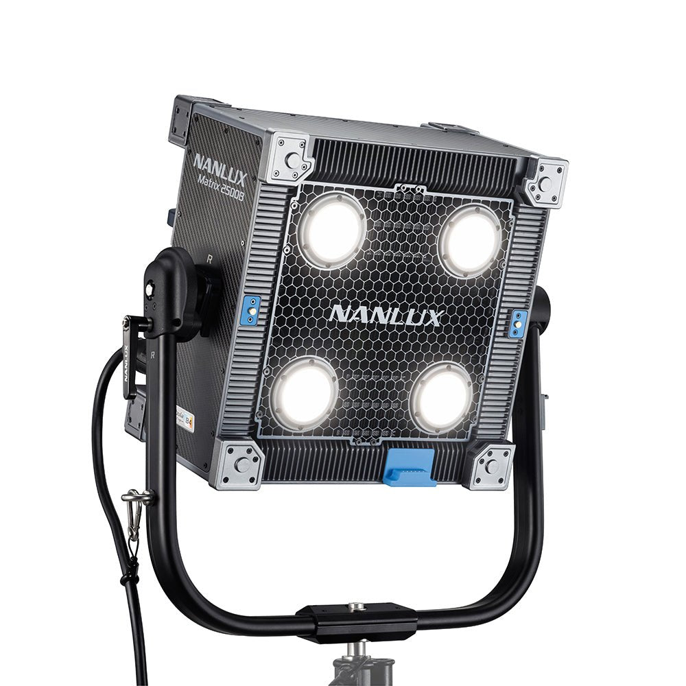 NANLUX Matrix 2500B LED Bi-color Multi-source Spot Light with Flight Case product view 3